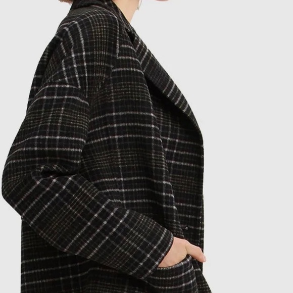 Belle&Bloom Publisher Double-Breasted Wool Blend Coat - Black Plaid size L - Picture 2 of 7